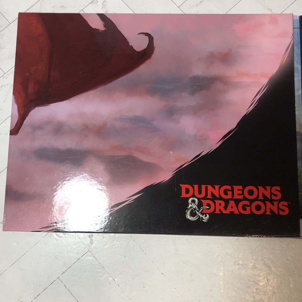 Dungeons & Dragons 5th Edition 5E 4-Panel DM's Dungeon Master's Screen 2017