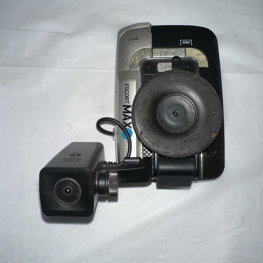 Escort MAX 360 Radar Detector GPS W/camera And case - Read Description