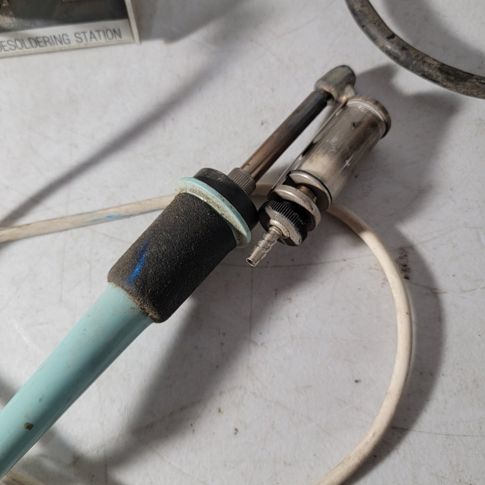 WELLER DS500 Power Desoldering Station *Needs work*