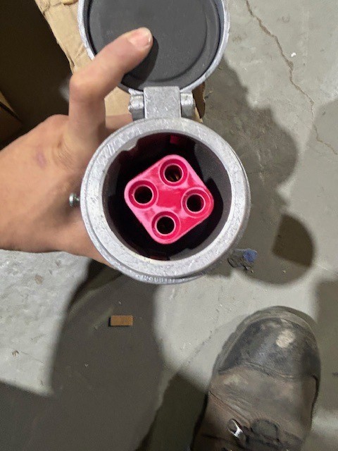 APR6465 BODY GROUNDED