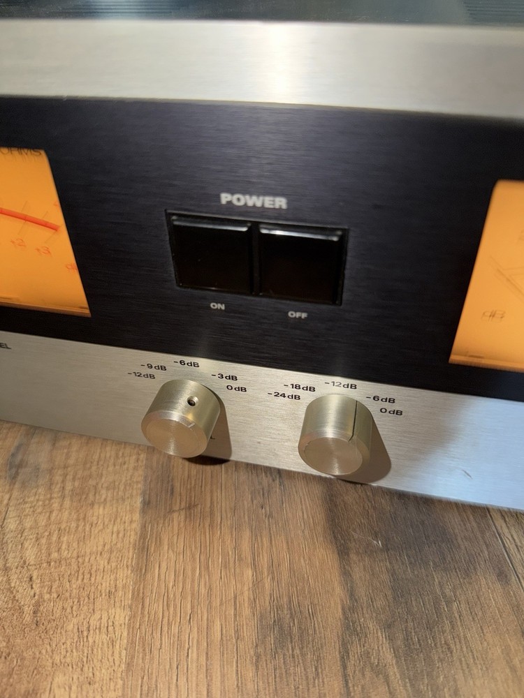 SAE Mark 3 cm Power Amplifier UNTESTED But Powers On.