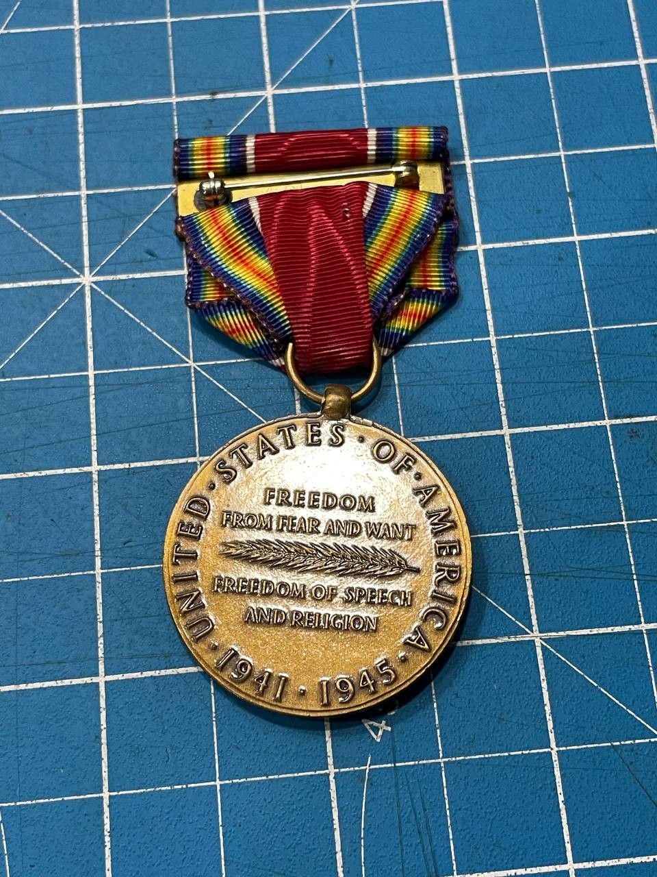 VTG World War II WW2 US Army Military 1941 – 1945 Campaign Service Victory Medal