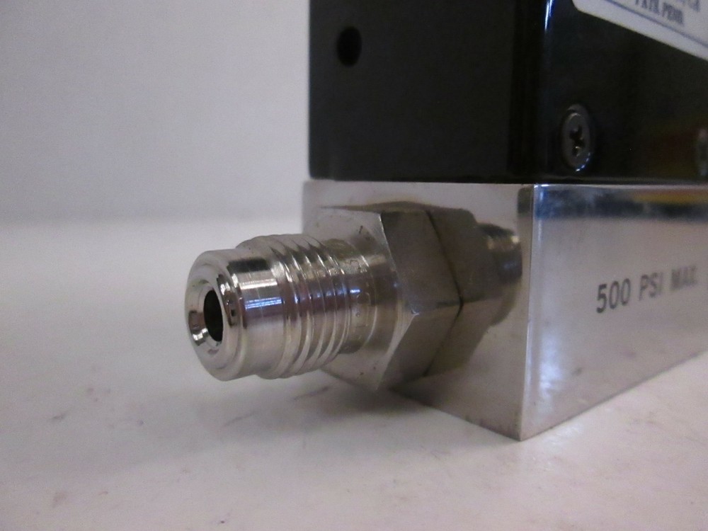 Unit UFC-1000 Mass Flow Controller MFC, N2O, 5 SLM