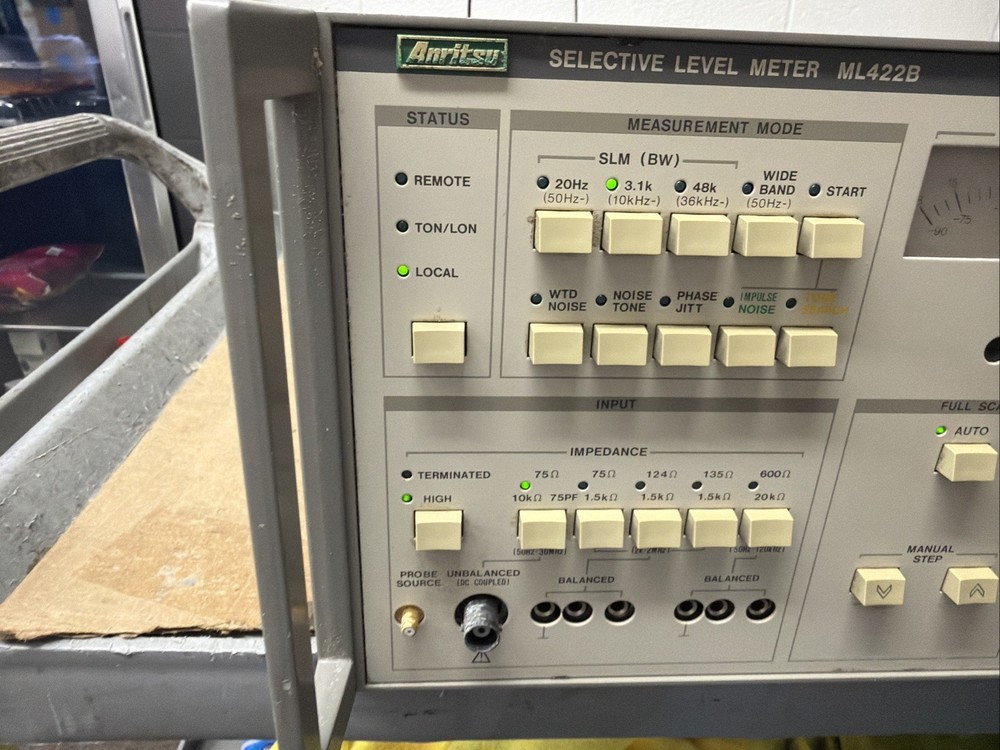 Anritsu ML422B Selective Level Meter