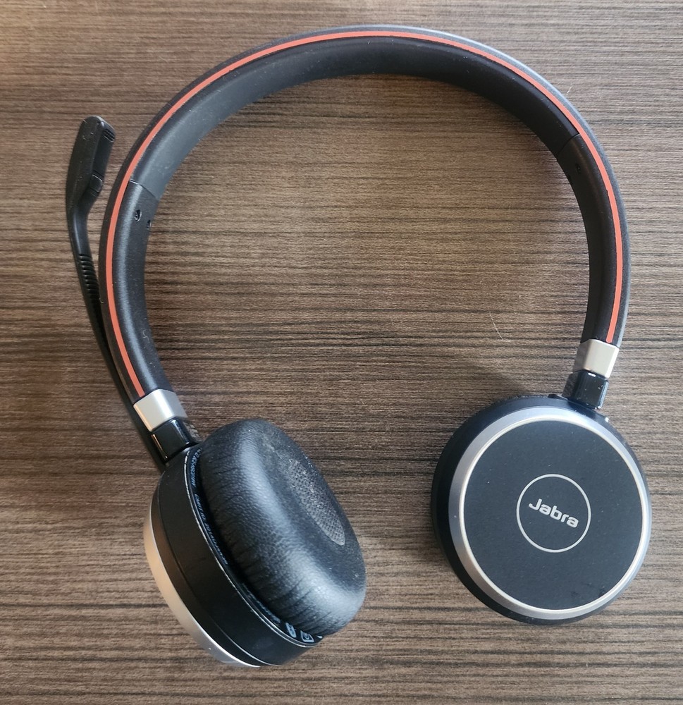Jabra Evolve 65 SE Wireless Stereo Headset with Noise Cancelling,mic, Bluetooth