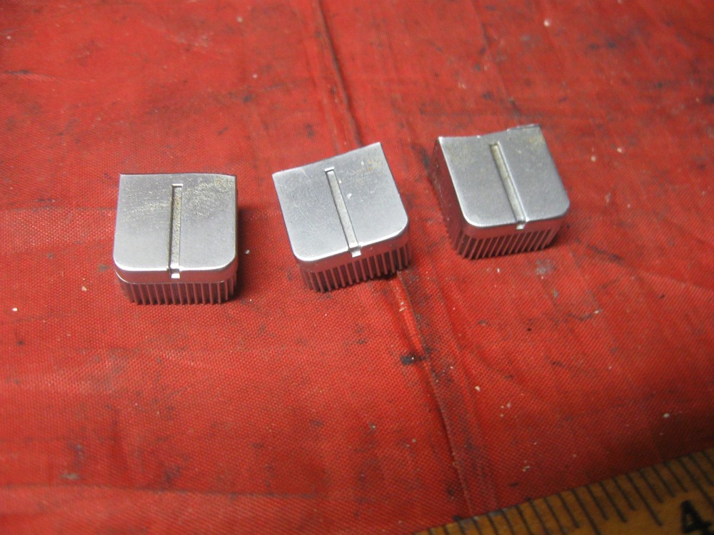 Singer 6215 C  Sewing Machine Parts 3 KNOBS FOR SELECTOR LEVER ADJUSTMENT