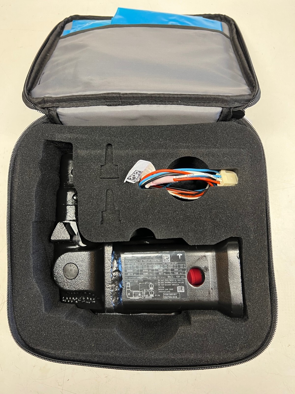 NEW! TESLA Model X, Y Tow Hook Trailer Hitch Receiver 2 Keys, Wire Harness, Bag