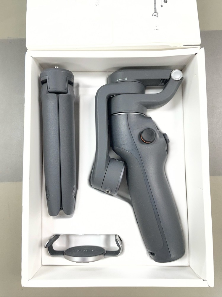 DJI Osmo Mobile 6 - Motorized handheld stabilizer 2