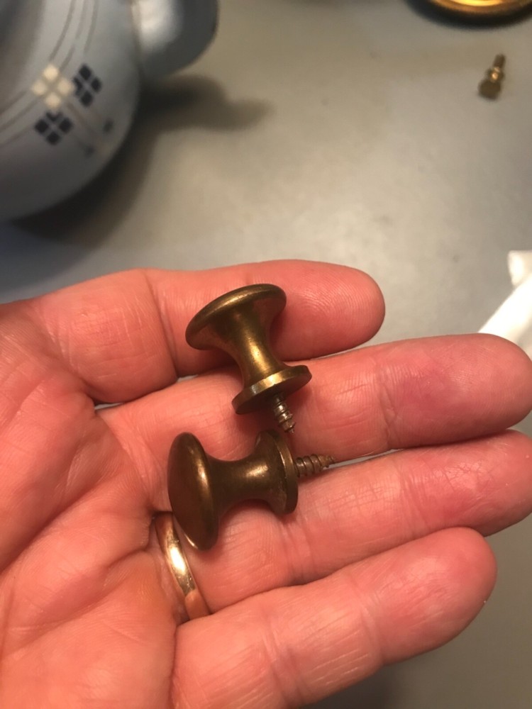 RARE 19th Century STLYE SOLID BRASS SMALL FEDERAL STYLE Original KNOBS Per knob