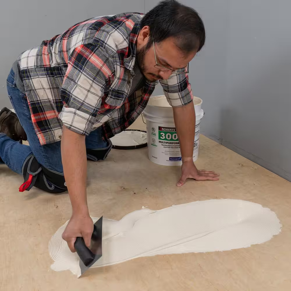 HDX 9 In. X 1/8 In. X 1/16 In. Flat Top V-Notched Economy Flooring Trowel