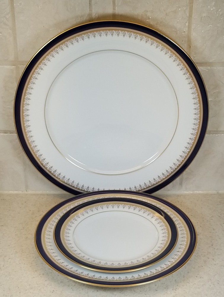 Legacy by Noritake Grand Monarch Pattern Oval Platter 5 pc. Place Setting EC!