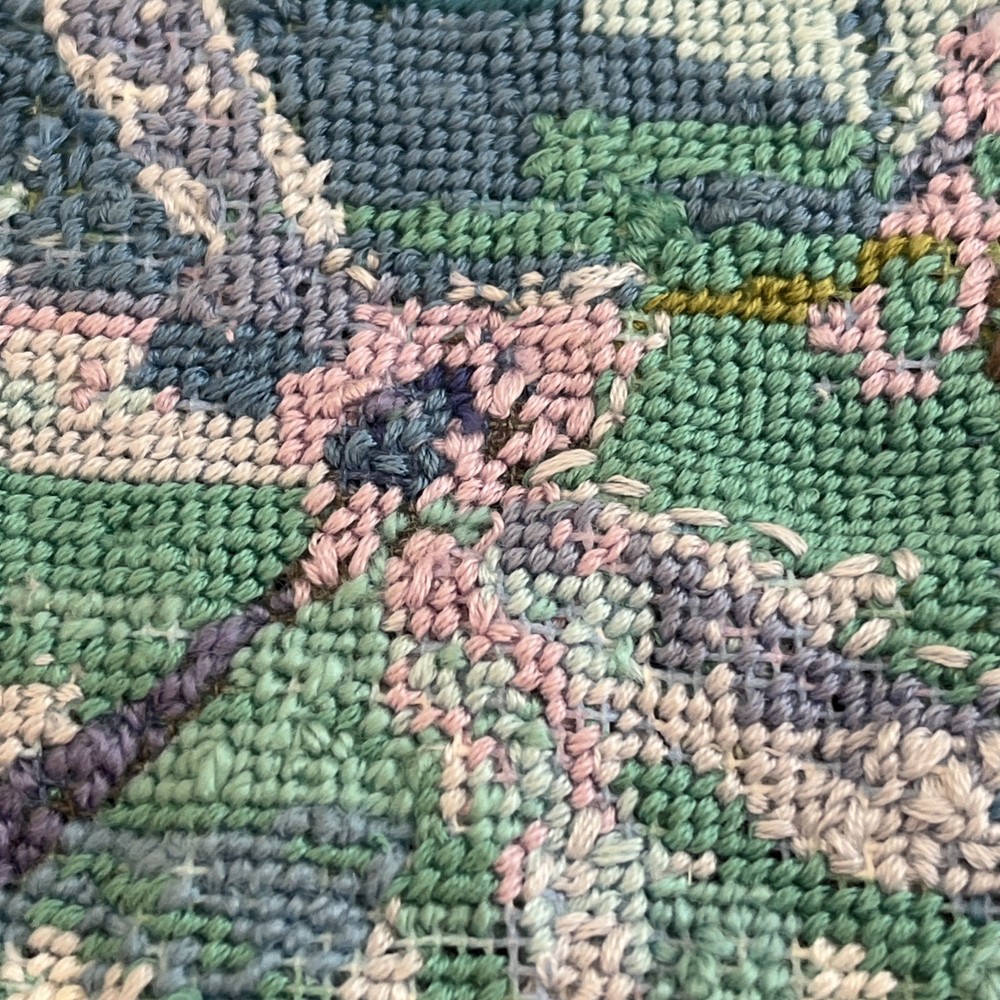 2004 COMPLETED Dimensions Mini Dragonfly Pastels Needlepoint 5”x5” **READ**