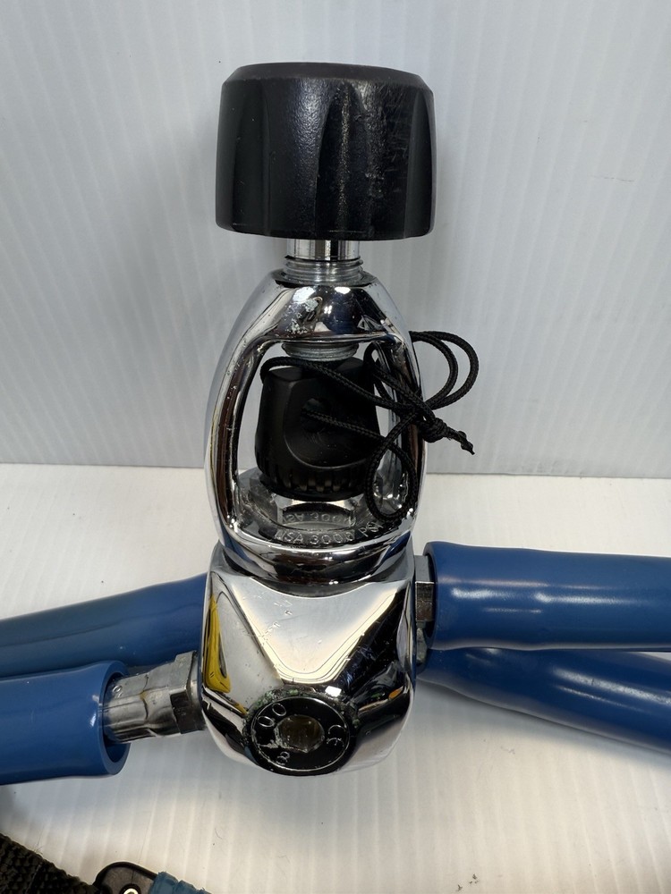 Aqua Lung Scuba Diving Set