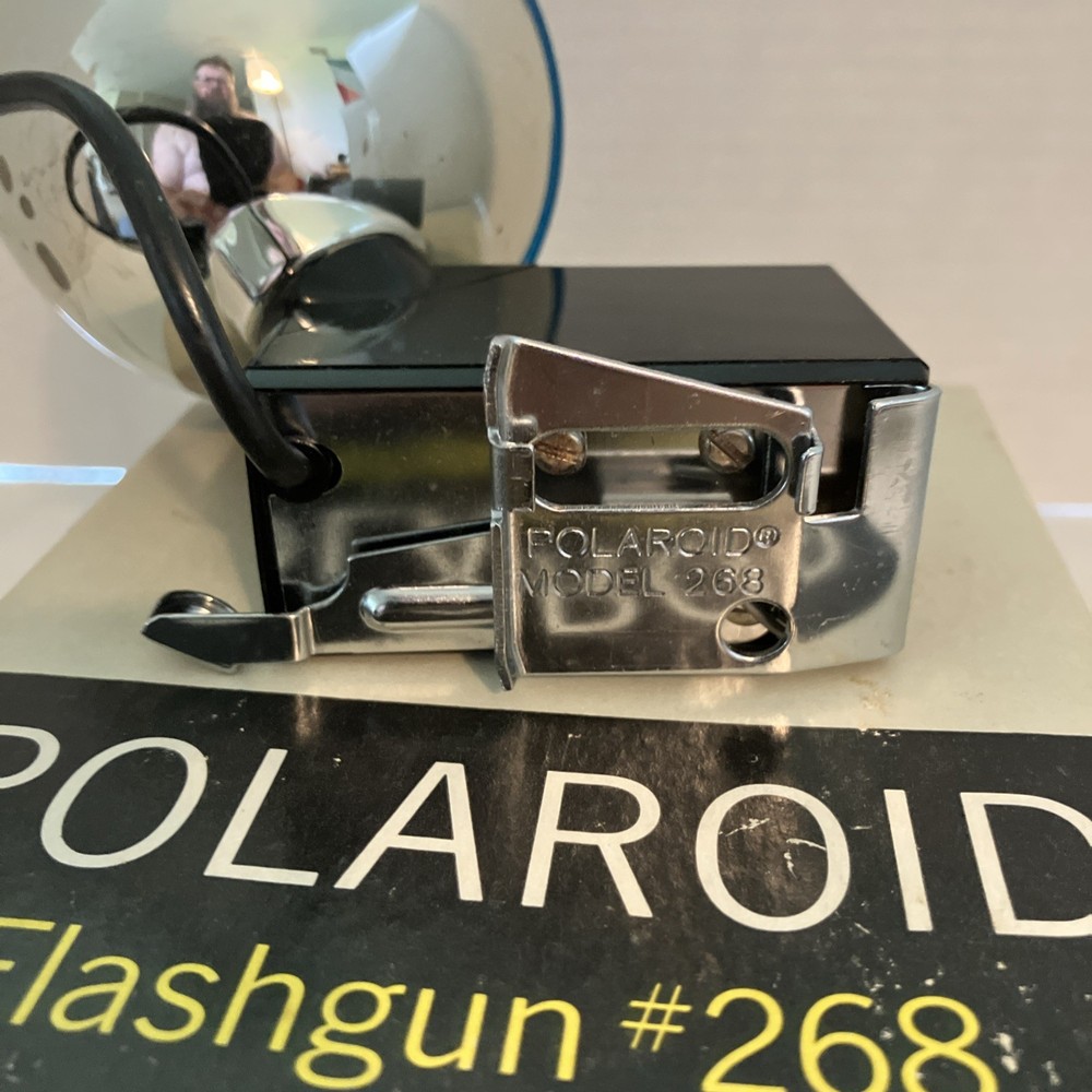 Polaroid 268 Flash gun no bulb Unknown Working Condition