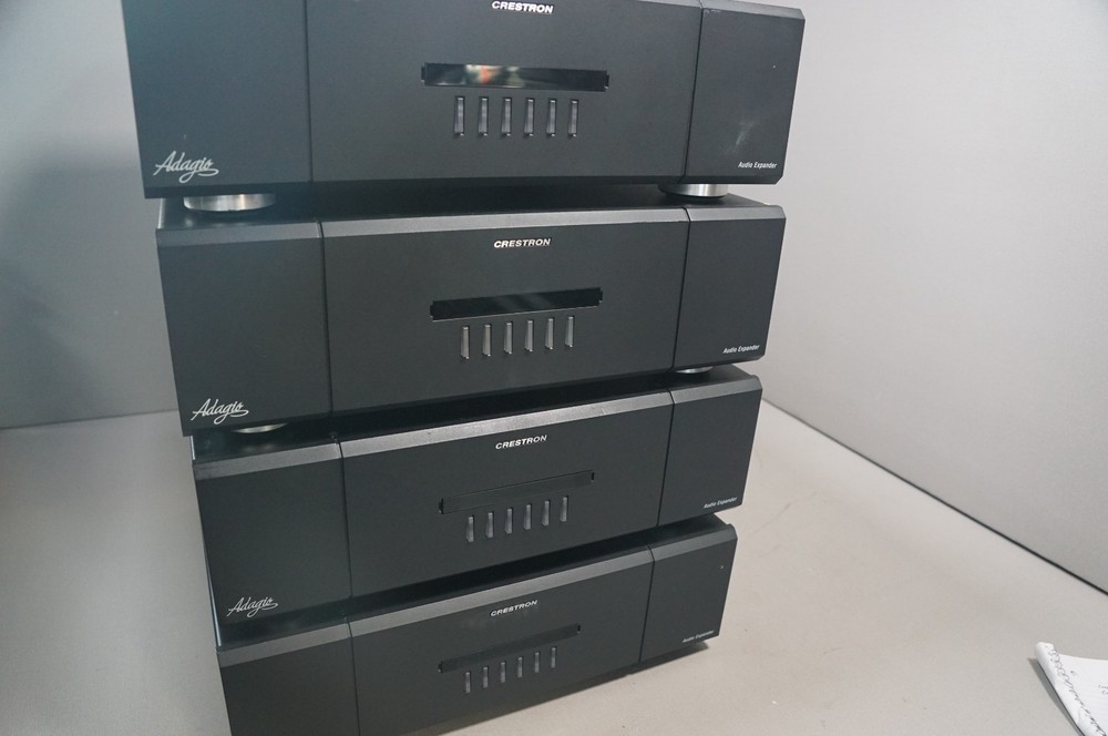 CRESTRON ADAGIO AUDIO EXPANDER MUTI ZONE AMPLIFIER