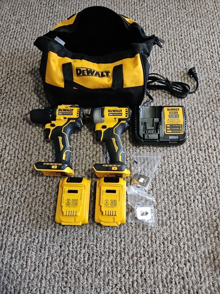 DeWalt DCK225D2 ATOMIC 20V MAX Brushless 2 Tool Combo Kit