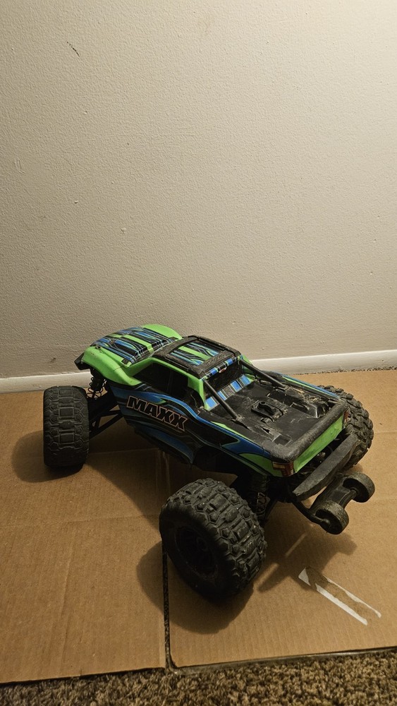 Traxxas Maxx Roller/slider