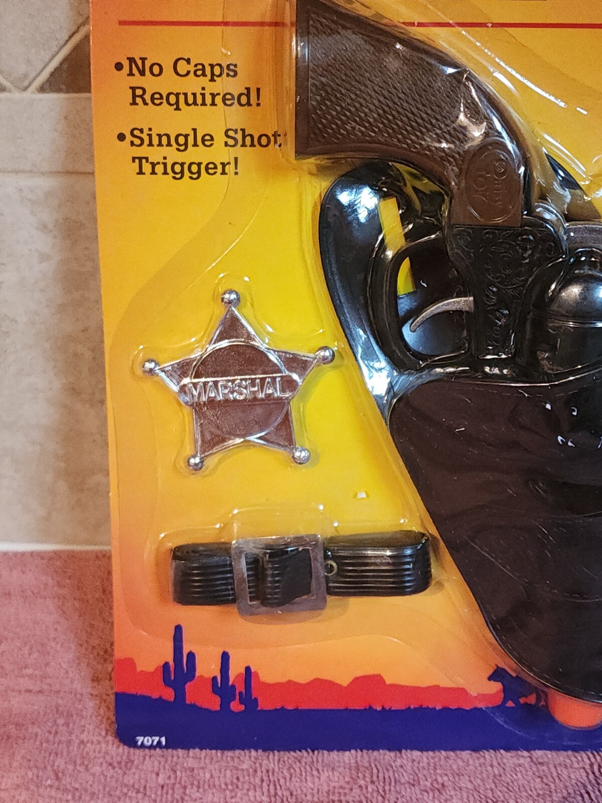 Tootsietoy #7071 American West Cheyenne Pistol Set New in Package (1999)