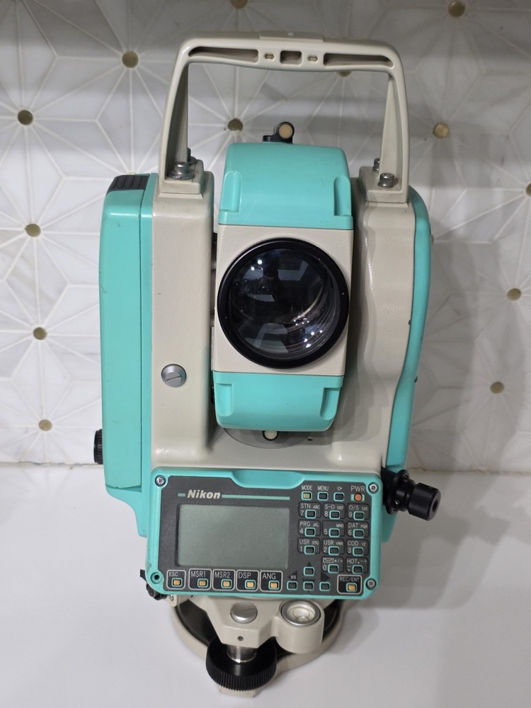 NIKON NPL-352 UNTESTED