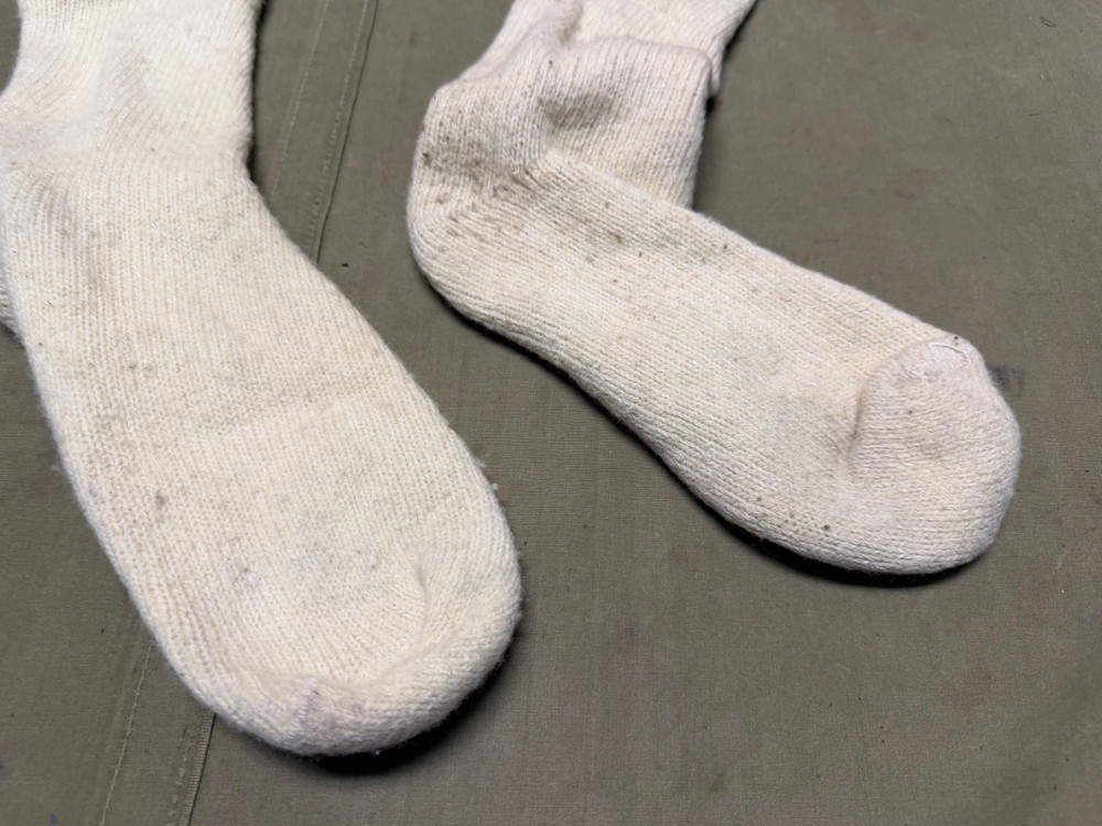 ORIGINAL POST WWII US ARMY GI WOOL WINTER BOOTS SOCKS-SIZE LARGE 10-11