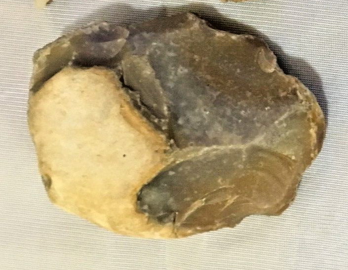 Native American Indian Flint Primitive Tool skinning, scrapper, cutter, 4" x 3"