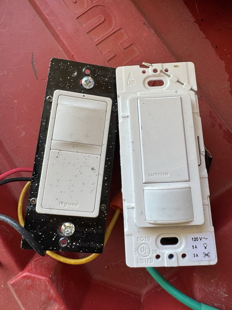 Legrand RRW600U And MS-OPS5M Switch