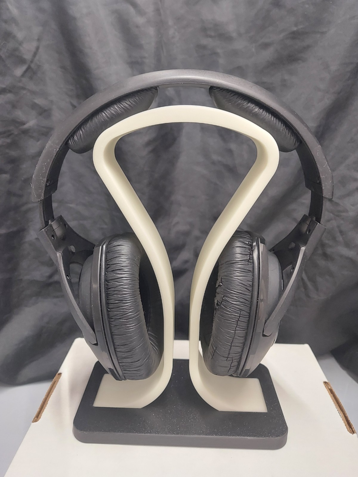 Modern Design Headphone Stand Office Gaming Music Free Shipping Glow In Dark