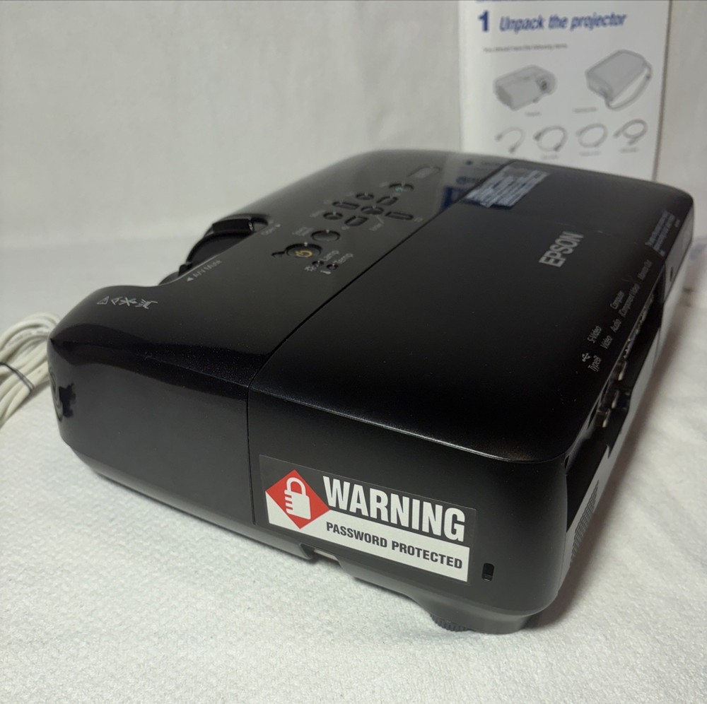 Epson H284A EX50 Digital 3LCD Projector - TESTED Working