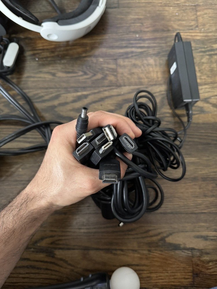 PlayStation VR (PSVR1) Complete Bundle with Original Box. Comes with everything.