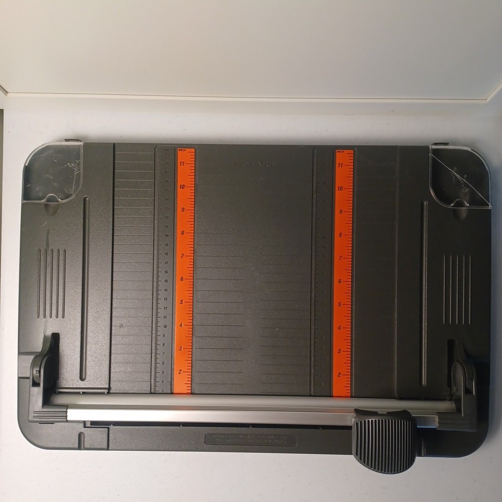 Fiskars 12-inch Paper Trimmer
