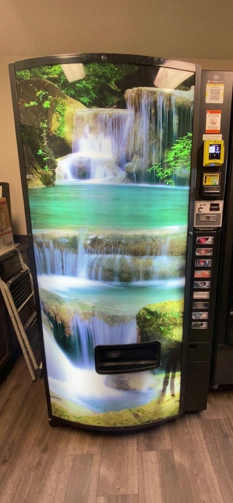 Dixie Narco 501E Drink Machine