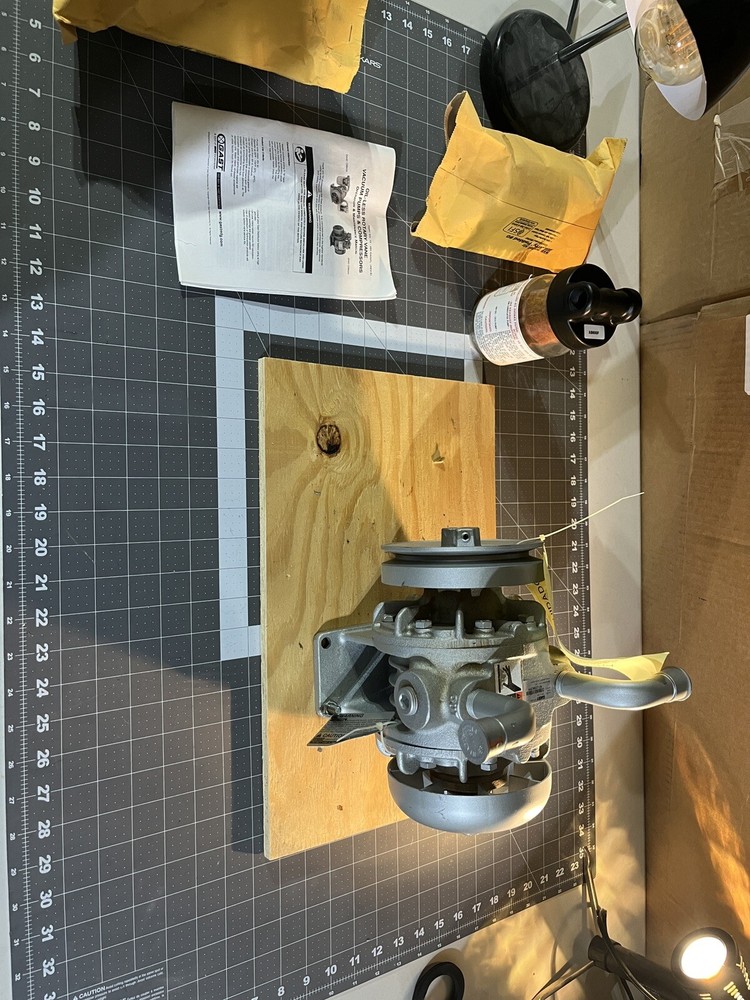 OIL-LESS ROTARY VANE VACUUM PUMP & COMPRESSOR