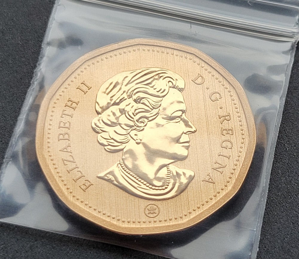 *** CANADA LOONIE 2011 *** SPECIMEN ***