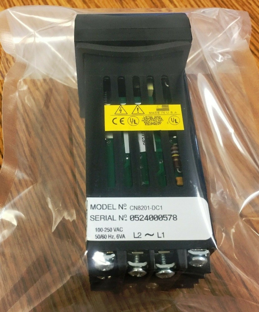 OMEGA Model: CN8201-DC1 Temperature Controller