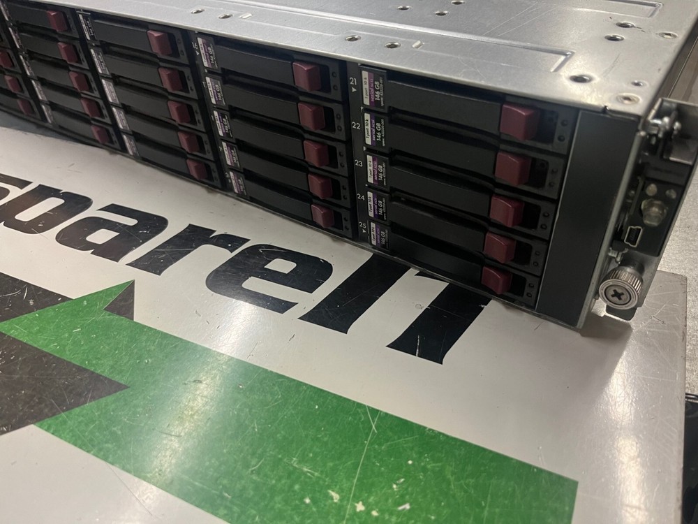 HP 418800-B21 StorageWorks MS70 Drive Array with 25 trays. No HDD.