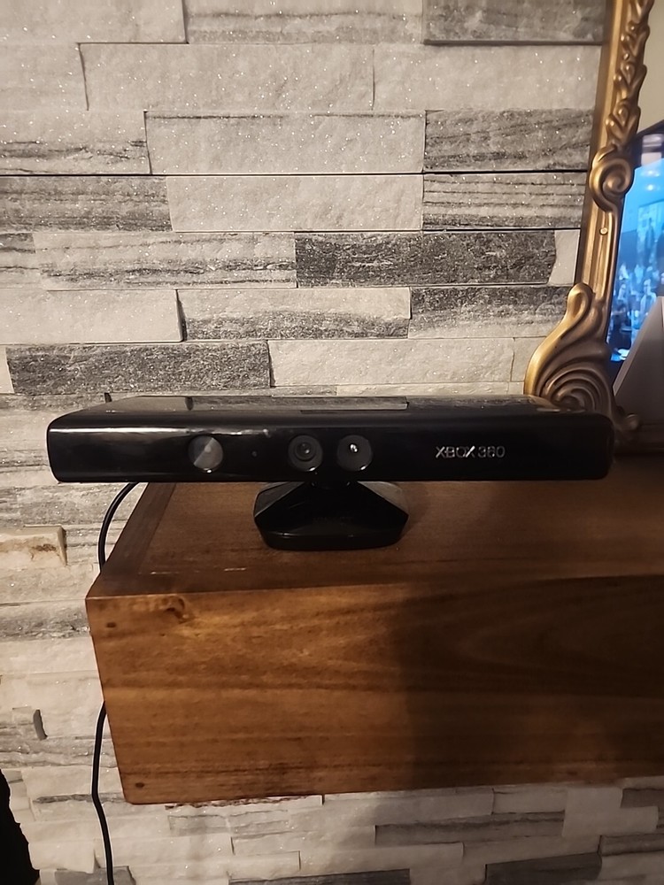 Microsoft Xbox 360 Kinect Sensor Bar Only - Black