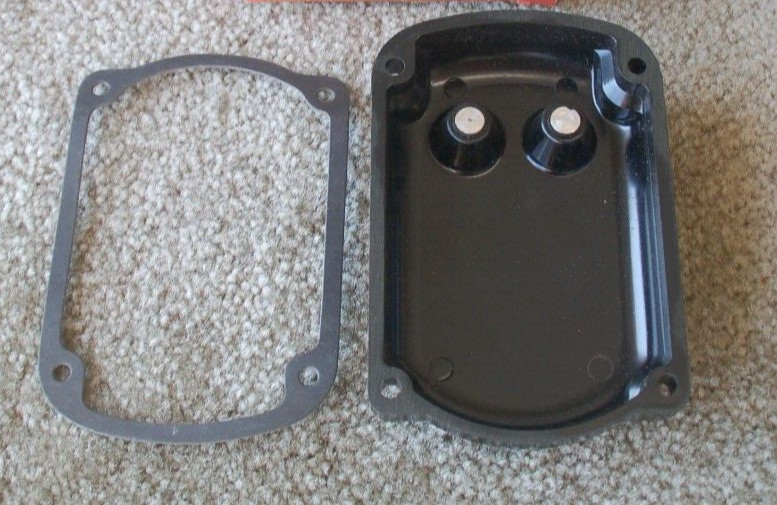 WISCONSIN ENGINE 31BY2430 MAGNETO CAP