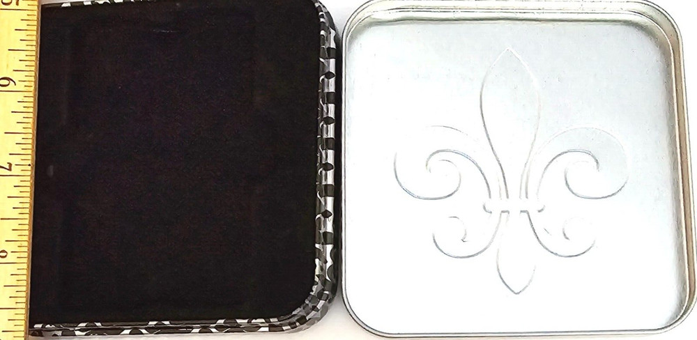 Fleur-de-lis Gift Card Tin