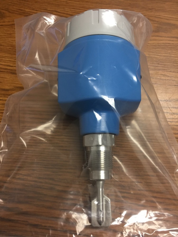 Endress+Hauser FTL50-QGM2AA2E5A Liquiphant Level Switch Sensor