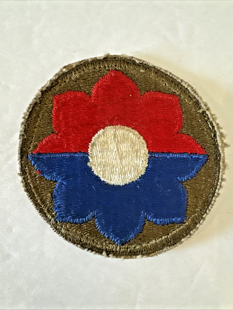 WW2 Vintage U.S. Army 9th Infantry Division Patch Snow Back Original Cut Edge