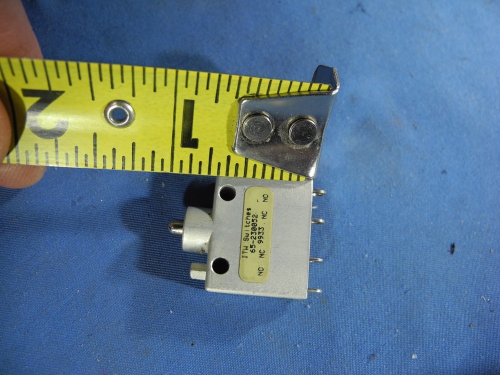 NEW ITW 65-230052 MICROSWITCH (Fast USA Ship!)
