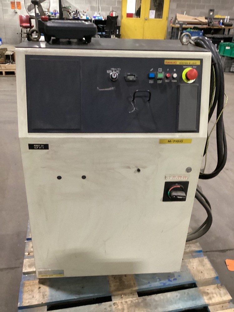 Fanuc M-710IC Robot System R-J3iC Controller A05B-2510-B130 #402JM