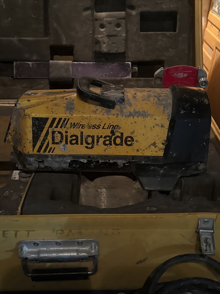 SPECTRA PHYSICS DIALGRADE PIPE LASER WIRELESS LINE LEVEL L1165 OLDER MODEL