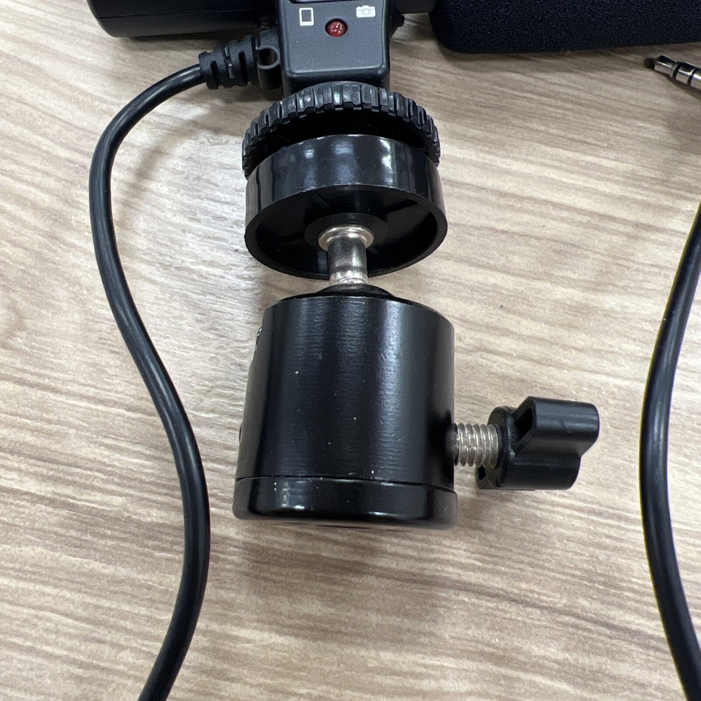 Bower Streaming Broadcast Microphone 1/4”Jack + Adjustable Stand Piece EUC