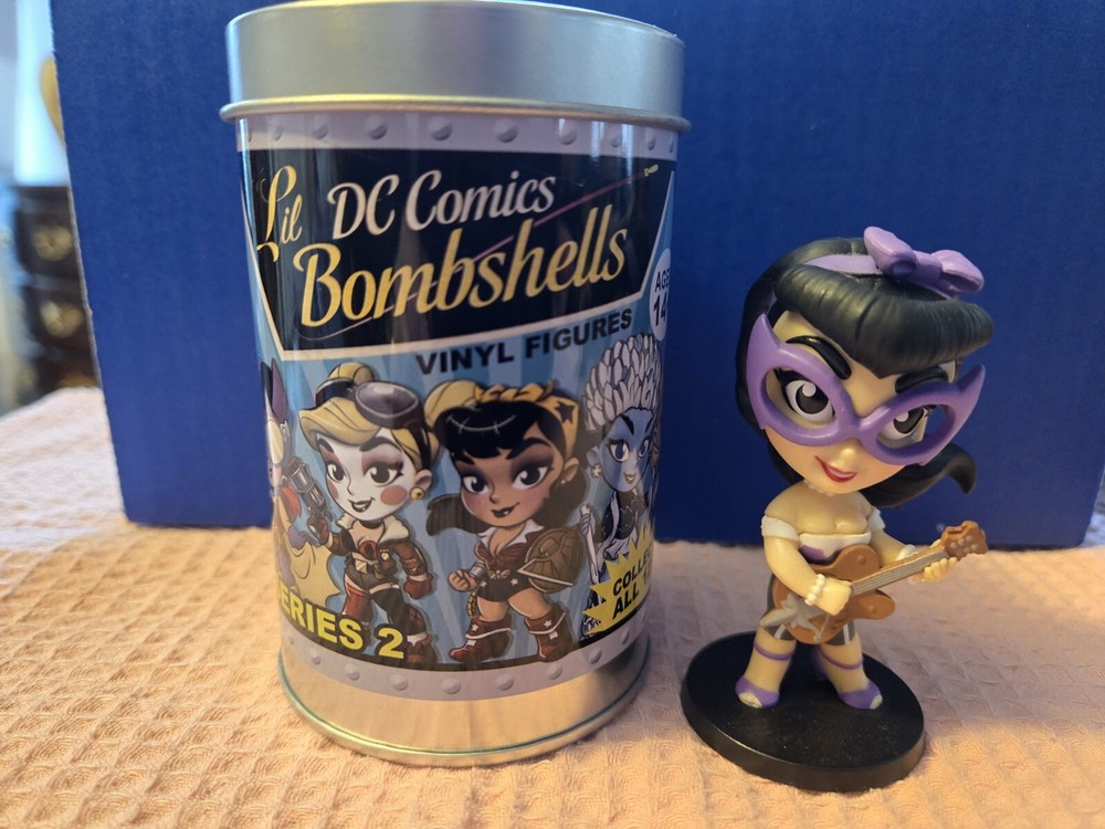 Cryptozoic Series 2 Lil Dc Bombshells Huntress
