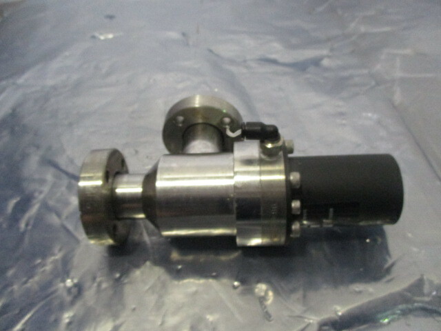 MDC AV-100-P Pneumatic Angle Valve, 452706