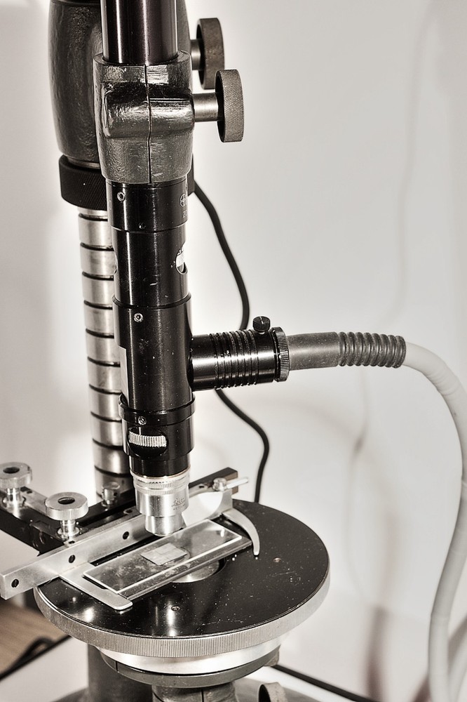 OPTEM ZOOM 65 TOOLMAKERS MICROSCOPE WITH COAXIAL FIBER OPTIC ILLUMINATION