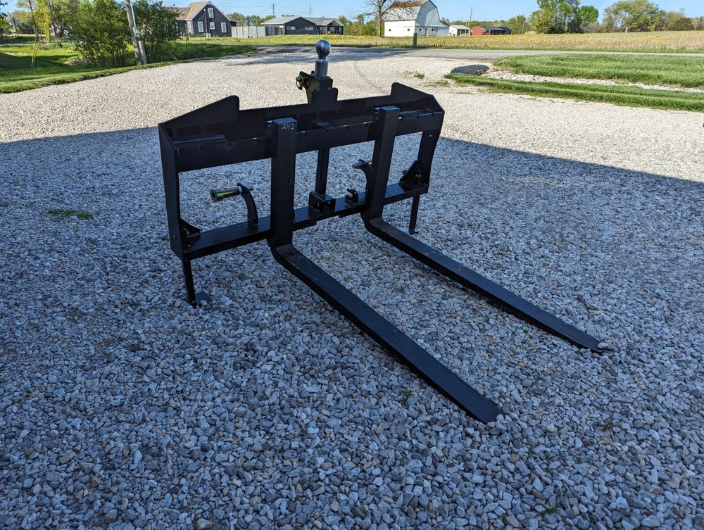 GWT VersaForks 51" Pallet Fork Frame 42" Tines Loader Tractor Quick 3 Point