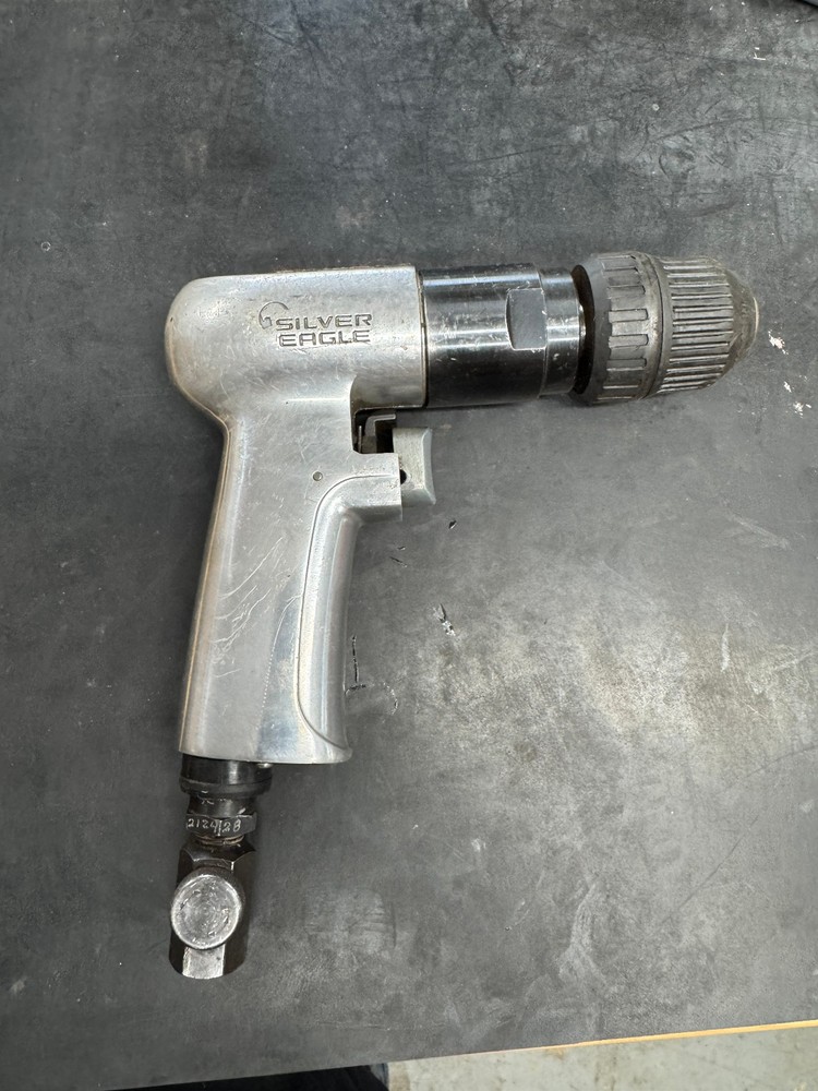 Silver Eagle SE144 3/8" Reversible Keyless Pneumatic Drill Fast Free Shipping .
