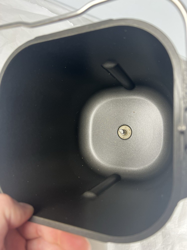 Replacement Pan With Paddle for GOLDSTAR Automatic Breadmaker Model: HB-026E